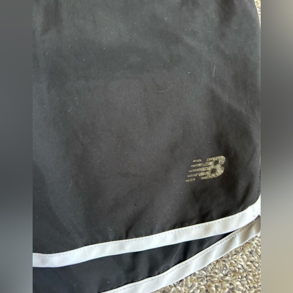 New Balance women’s running shorts with drawstring size small - Picture 2 of 7